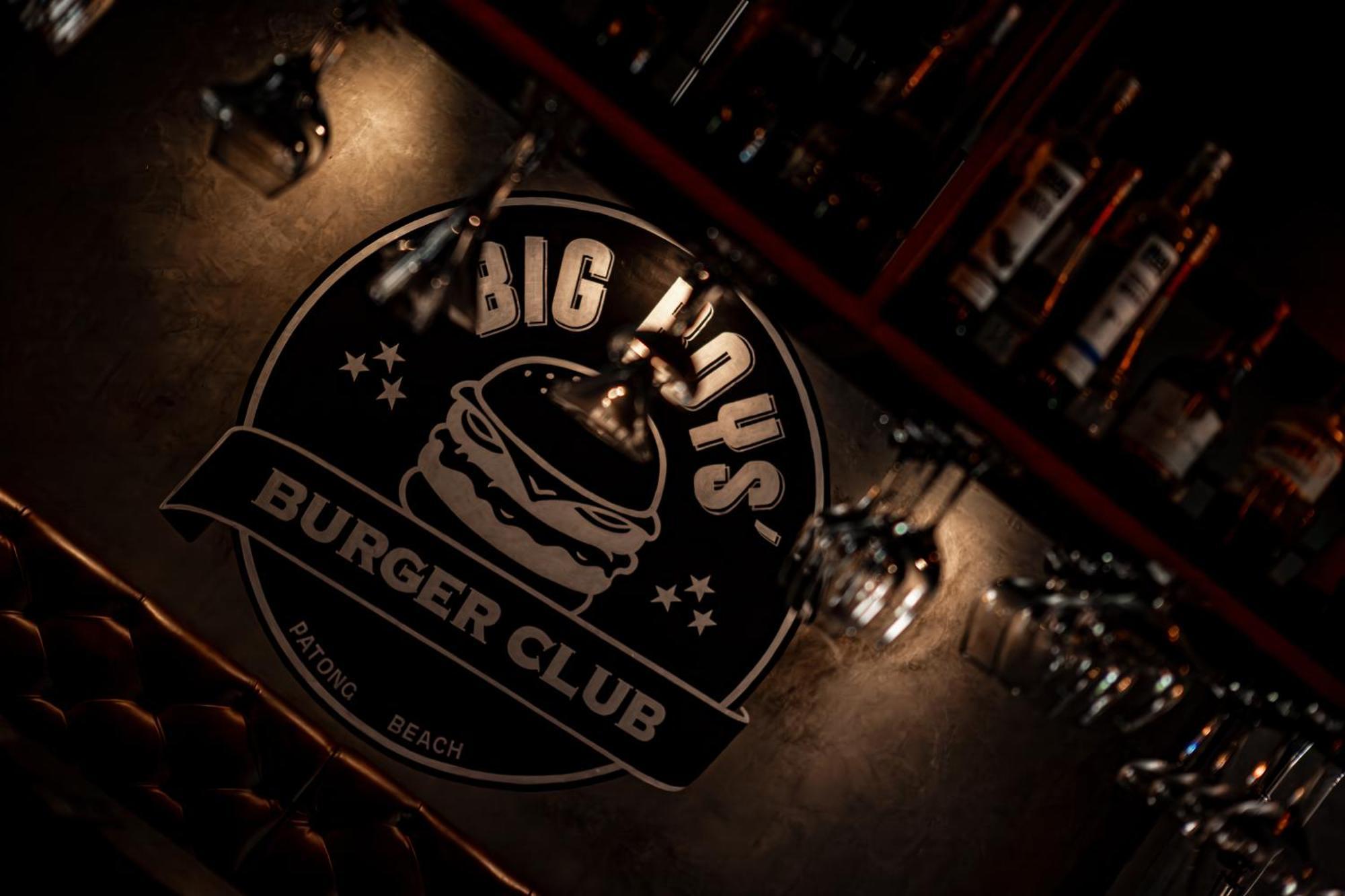Big Boys' Bed & Burger - Patong Beach Экстерьер фото